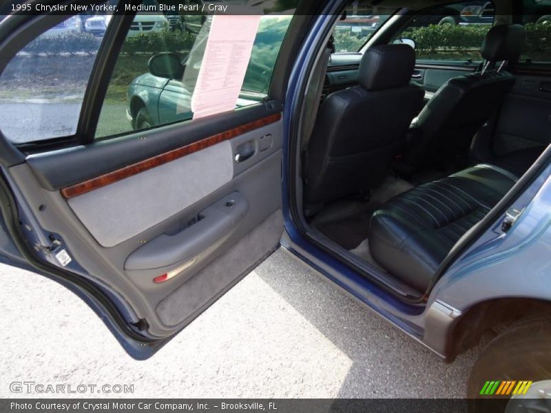  1995 New Yorker  Gray Interior