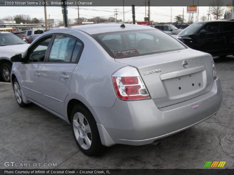Brilliant Silver / Charcoal 2009 Nissan Sentra 2.0 S
