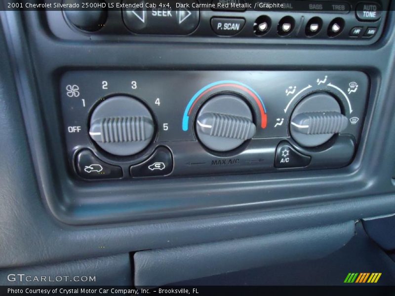 Controls of 2001 Silverado 2500HD LS Extended Cab 4x4