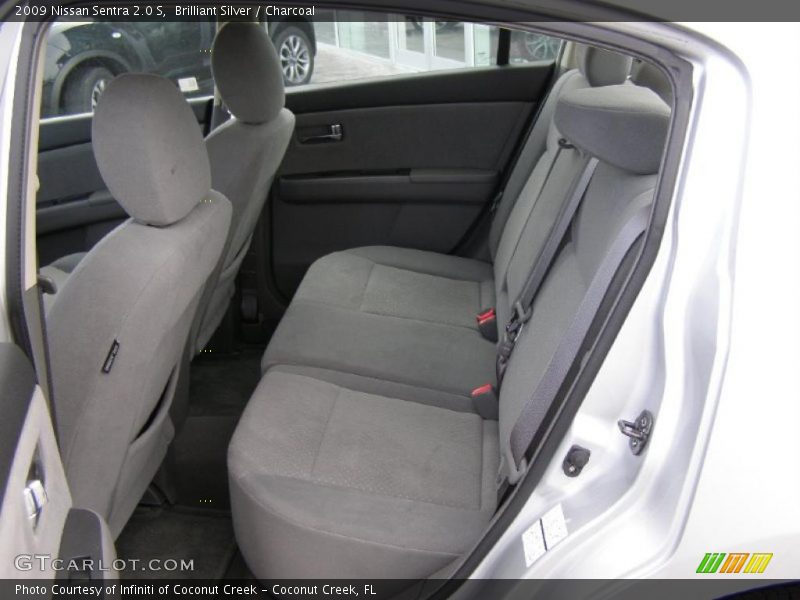 Brilliant Silver / Charcoal 2009 Nissan Sentra 2.0 S