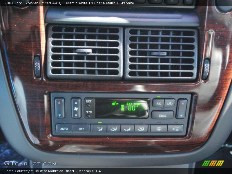 Controls of 2004 Explorer Limited AWD