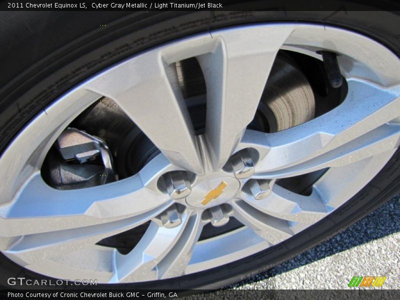 Cyber Gray Metallic / Light Titanium/Jet Black 2011 Chevrolet Equinox LS