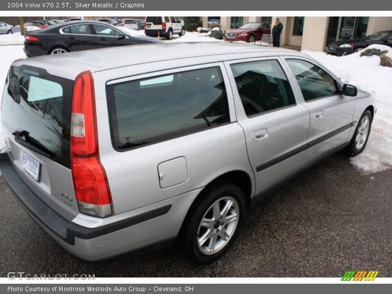Silver Metallic / Graphite 2004 Volvo V70 2.5T
