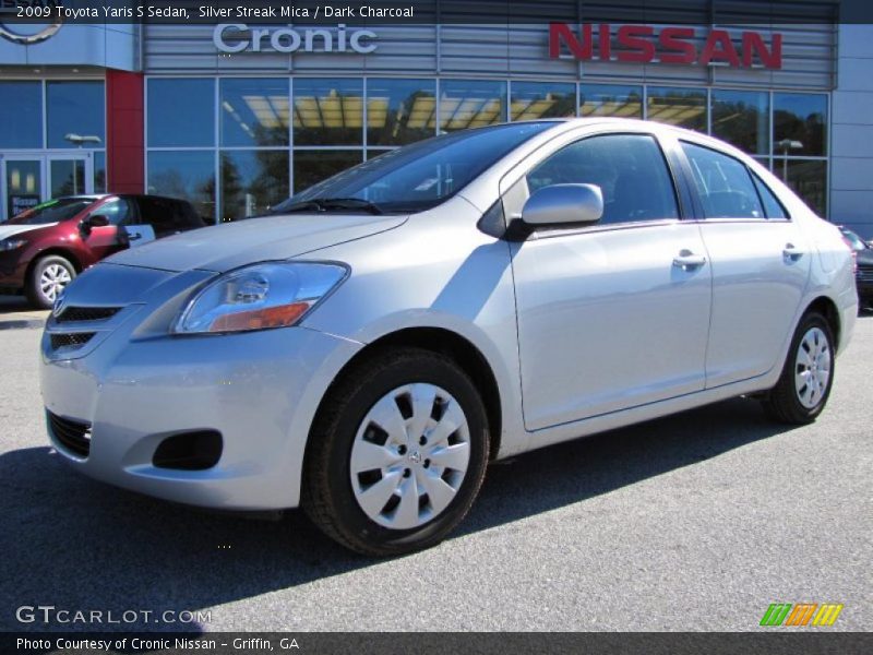 Silver Streak Mica / Dark Charcoal 2009 Toyota Yaris S Sedan