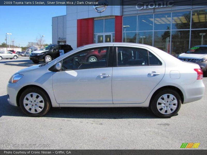 Silver Streak Mica / Dark Charcoal 2009 Toyota Yaris S Sedan
