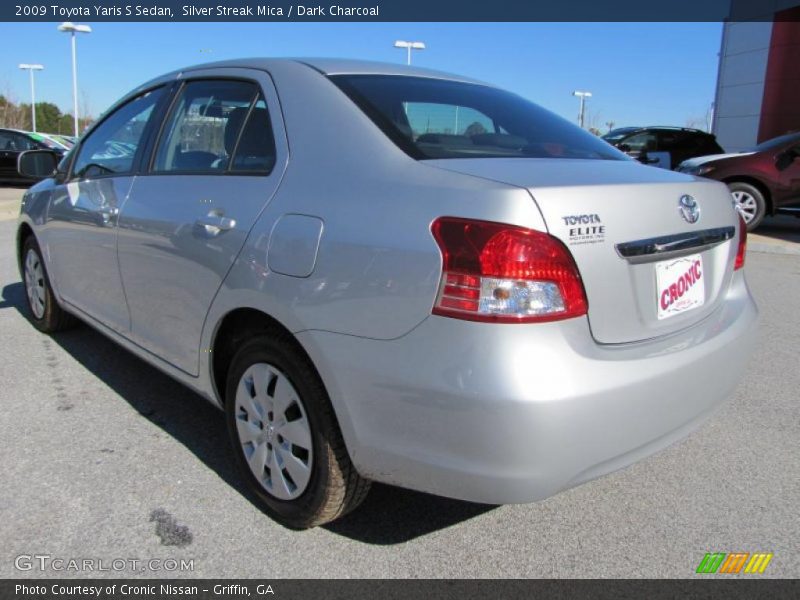 Silver Streak Mica / Dark Charcoal 2009 Toyota Yaris S Sedan