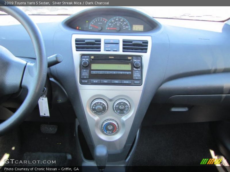 Silver Streak Mica / Dark Charcoal 2009 Toyota Yaris S Sedan
