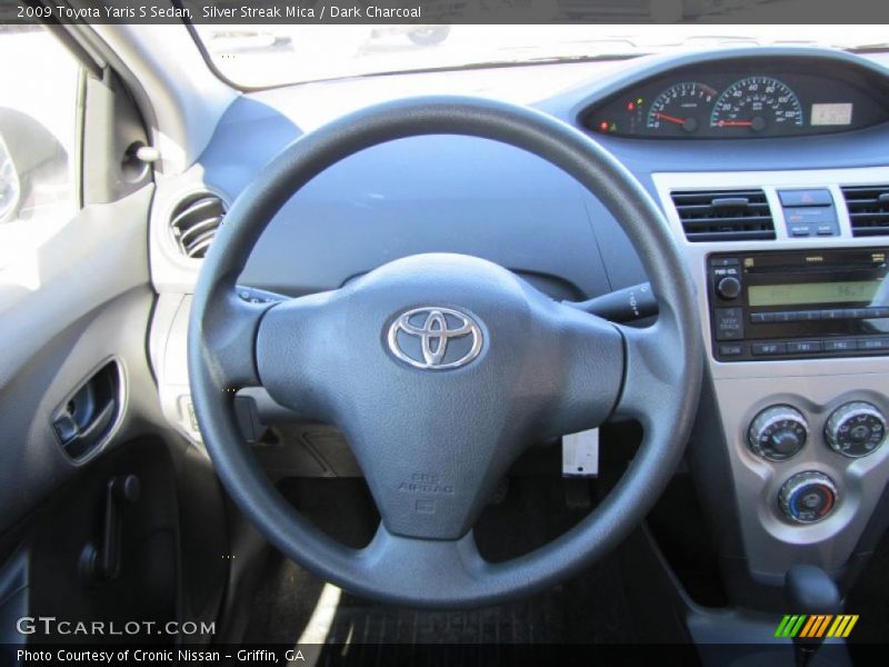 Silver Streak Mica / Dark Charcoal 2009 Toyota Yaris S Sedan