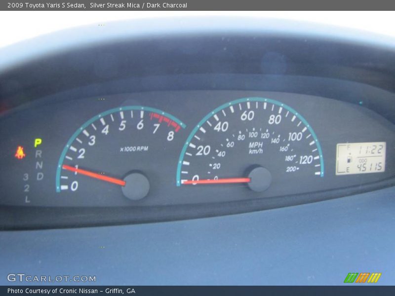 Silver Streak Mica / Dark Charcoal 2009 Toyota Yaris S Sedan