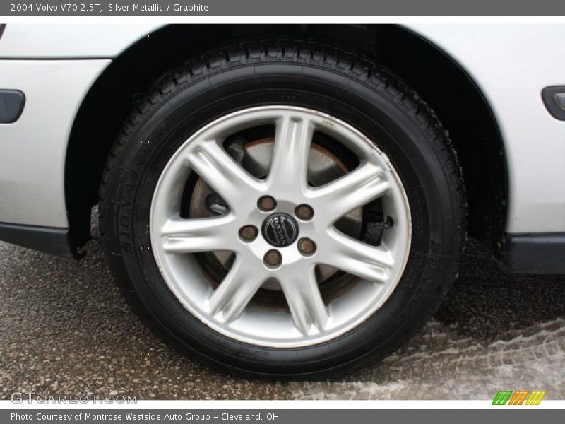 Silver Metallic / Graphite 2004 Volvo V70 2.5T