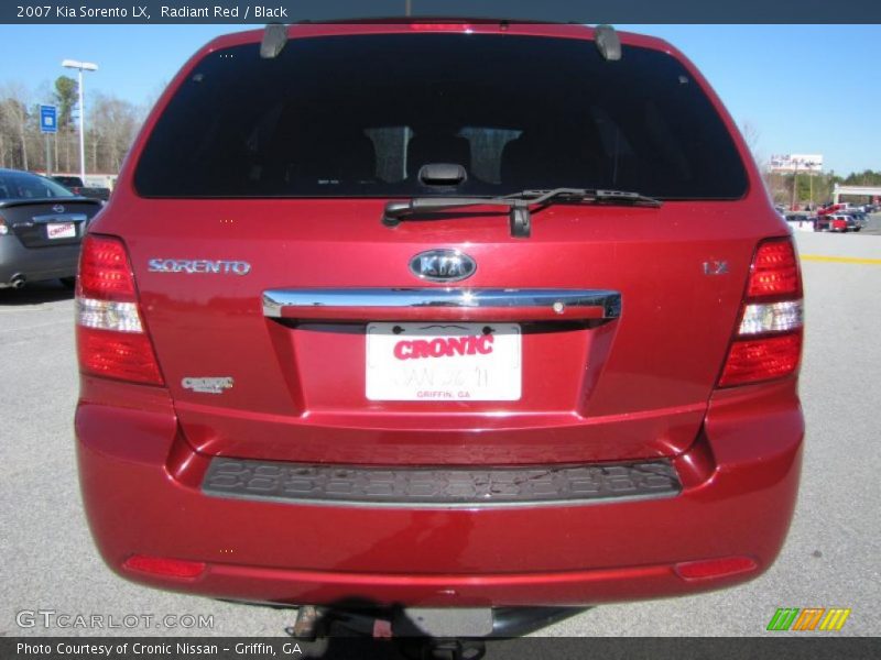 Radiant Red / Black 2007 Kia Sorento LX