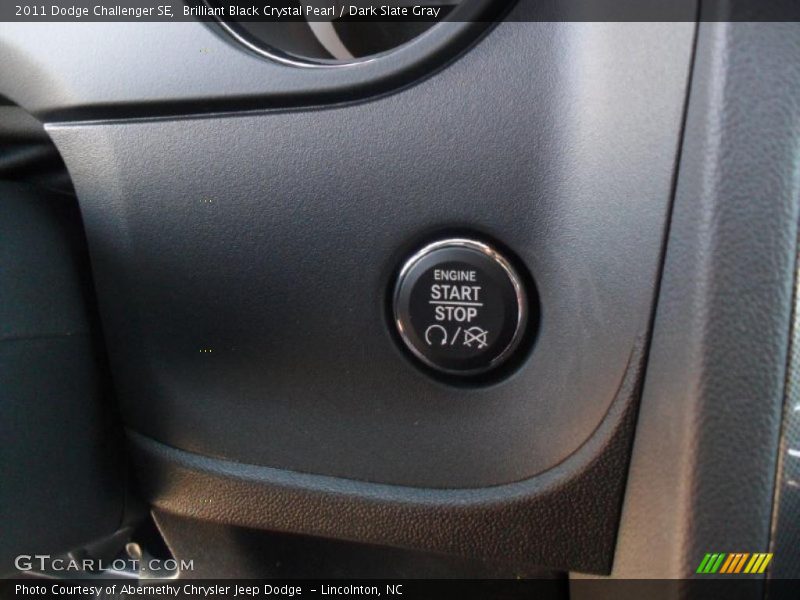 Brilliant Black Crystal Pearl / Dark Slate Gray 2011 Dodge Challenger SE