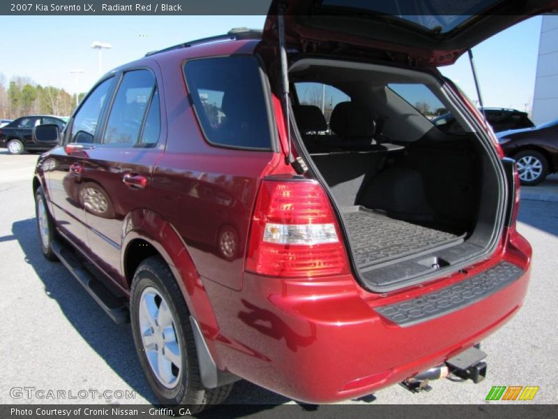 Radiant Red / Black 2007 Kia Sorento LX