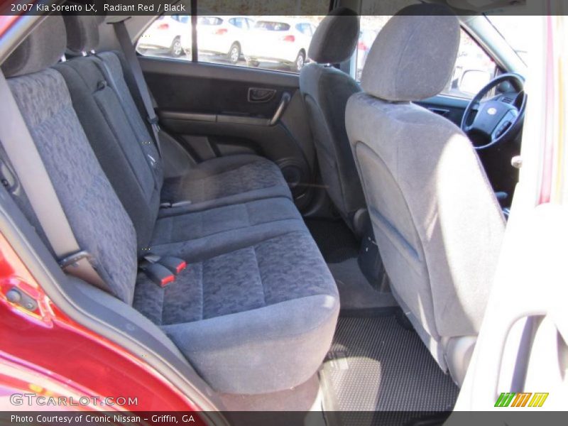 Radiant Red / Black 2007 Kia Sorento LX
