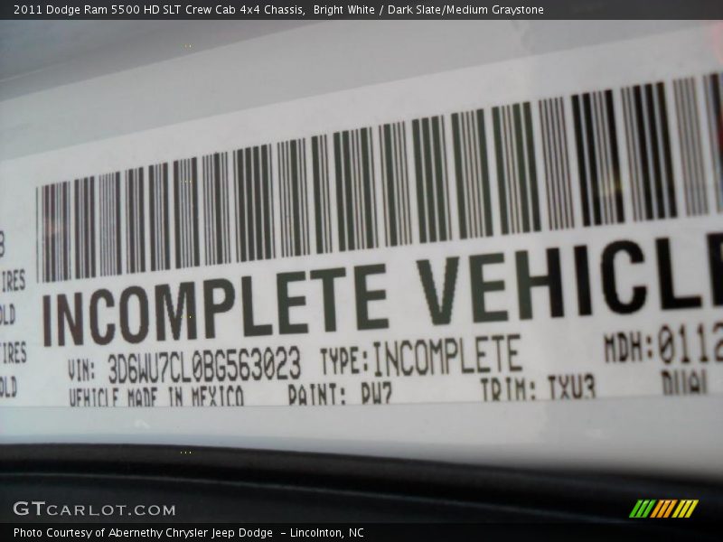 2011 Ram 5500 HD SLT Crew Cab 4x4 Chassis Bright White Color Code PW7