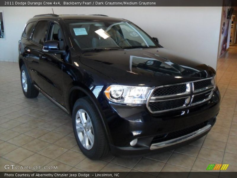 Front 3/4 View of 2011 Durango Crew 4x4
