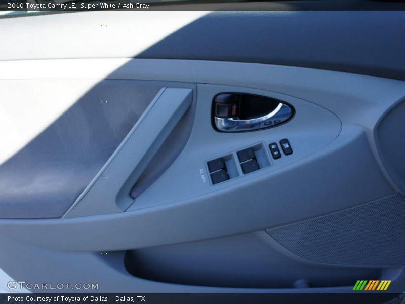 Super White / Ash Gray 2010 Toyota Camry LE