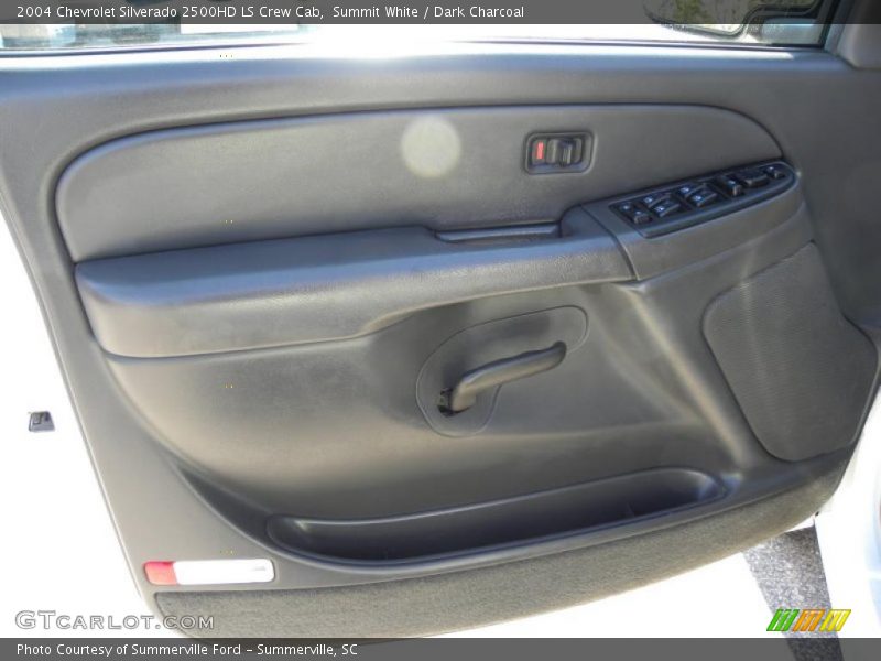 Summit White / Dark Charcoal 2004 Chevrolet Silverado 2500HD LS Crew Cab