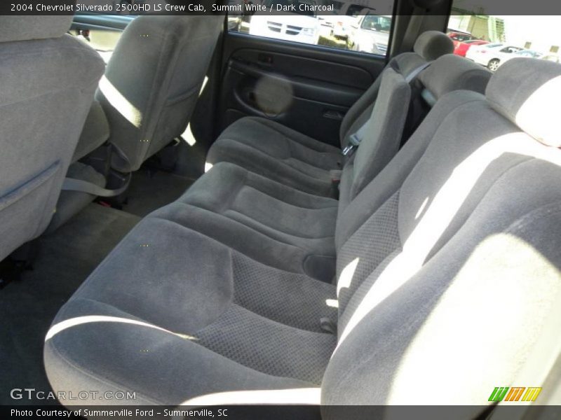 Summit White / Dark Charcoal 2004 Chevrolet Silverado 2500HD LS Crew Cab