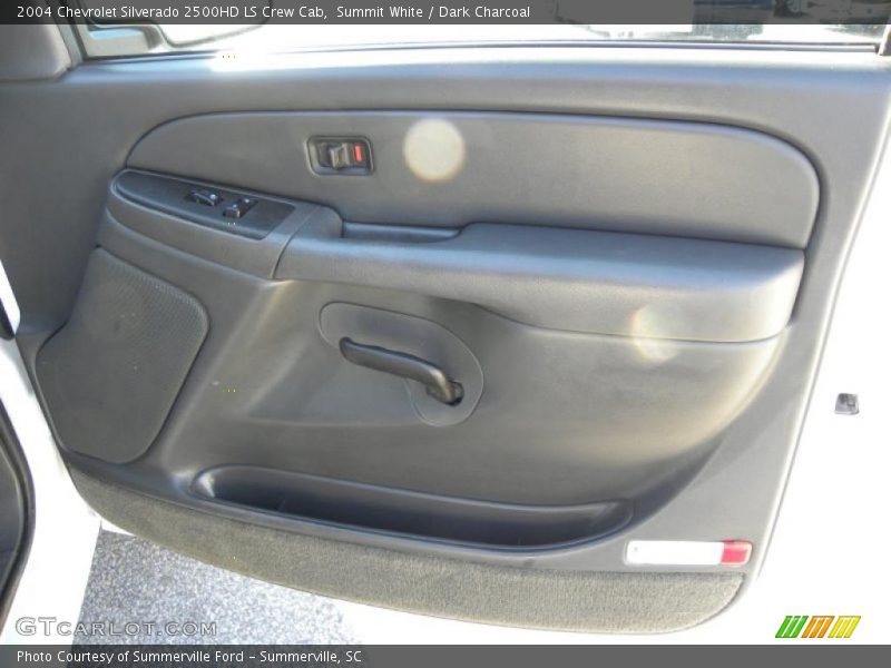 Summit White / Dark Charcoal 2004 Chevrolet Silverado 2500HD LS Crew Cab