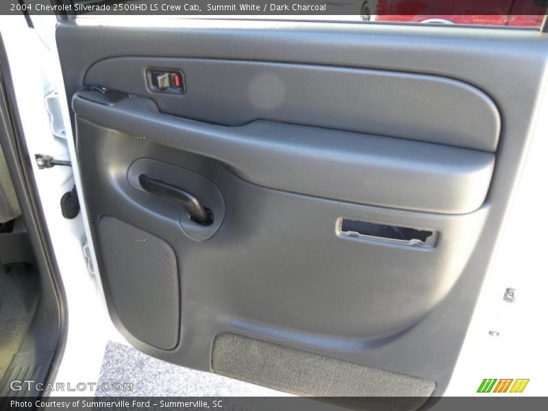 Summit White / Dark Charcoal 2004 Chevrolet Silverado 2500HD LS Crew Cab