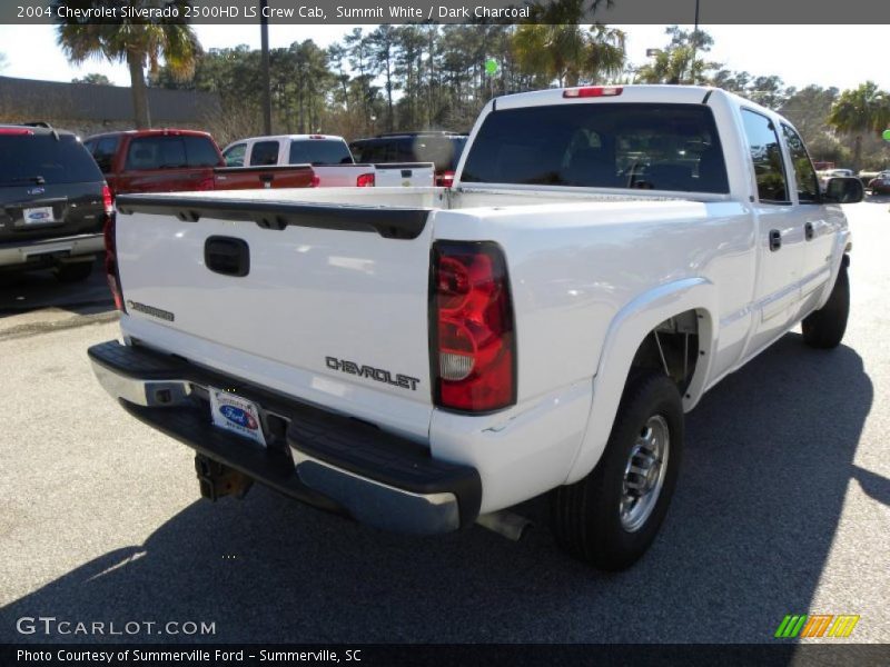 Summit White / Dark Charcoal 2004 Chevrolet Silverado 2500HD LS Crew Cab