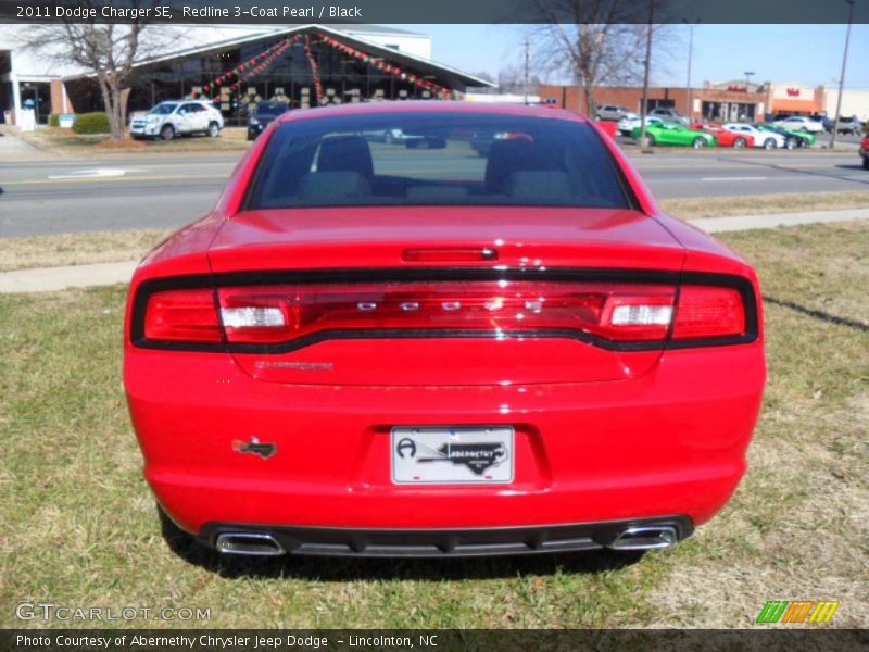 Redline 3-Coat Pearl / Black 2011 Dodge Charger SE