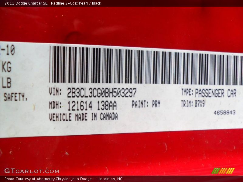 Redline 3-Coat Pearl / Black 2011 Dodge Charger SE