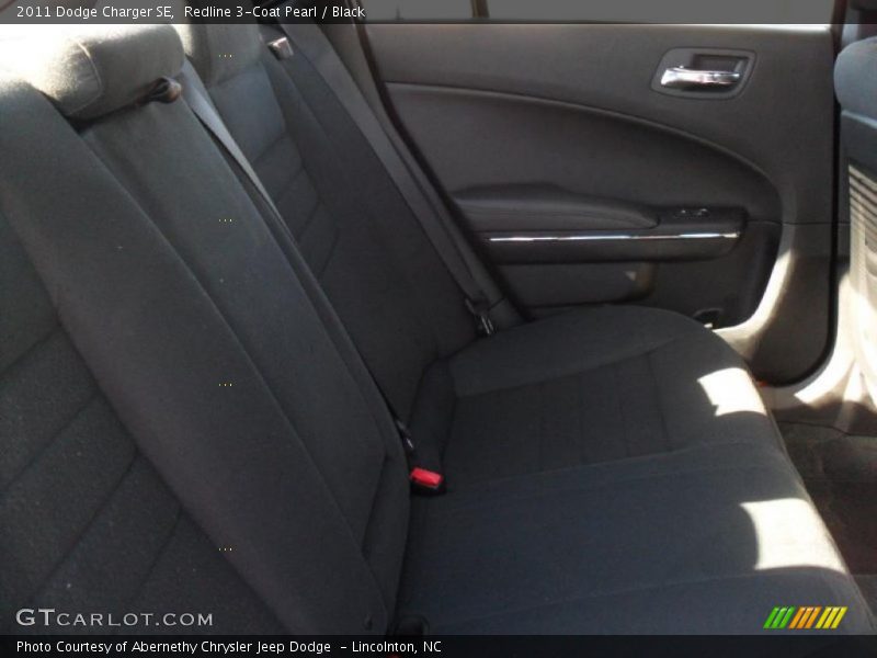 Redline 3-Coat Pearl / Black 2011 Dodge Charger SE