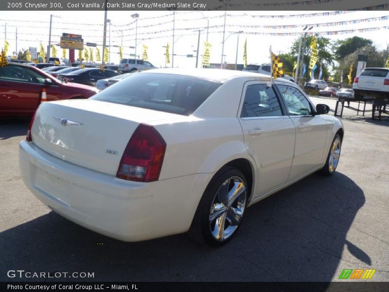 Cool Vanilla / Dark Slate Gray/Medium Slate Gray 2005 Chrysler 300