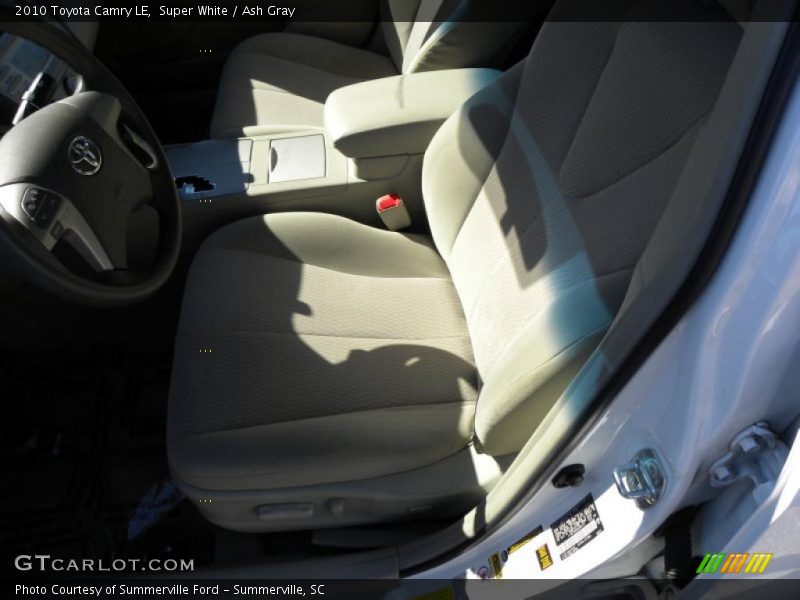 Super White / Ash Gray 2010 Toyota Camry LE