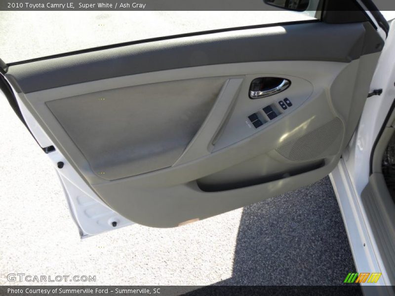Super White / Ash Gray 2010 Toyota Camry LE