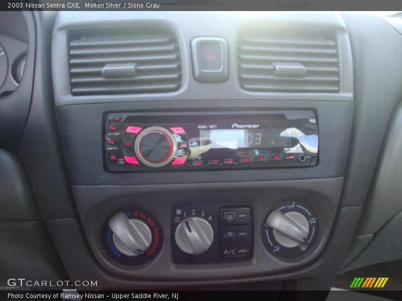 Molten Silver / Stone Gray 2003 Nissan Sentra GXE