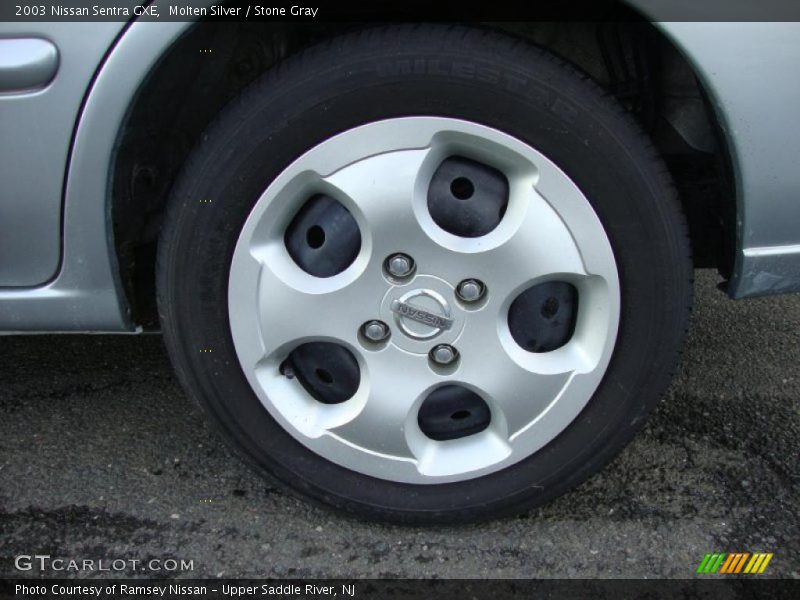 Molten Silver / Stone Gray 2003 Nissan Sentra GXE
