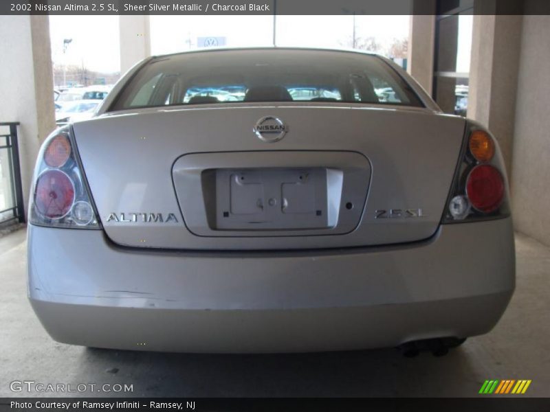 Sheer Silver Metallic / Charcoal Black 2002 Nissan Altima 2.5 SL