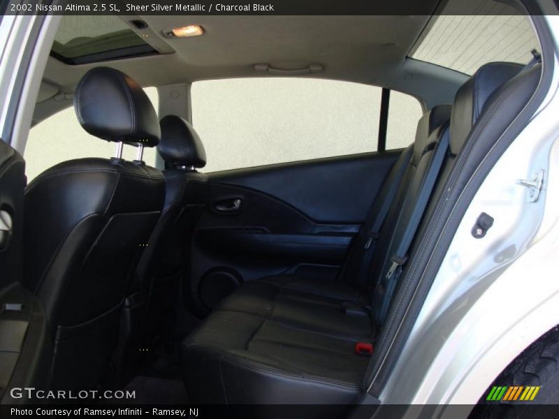 Sheer Silver Metallic / Charcoal Black 2002 Nissan Altima 2.5 SL