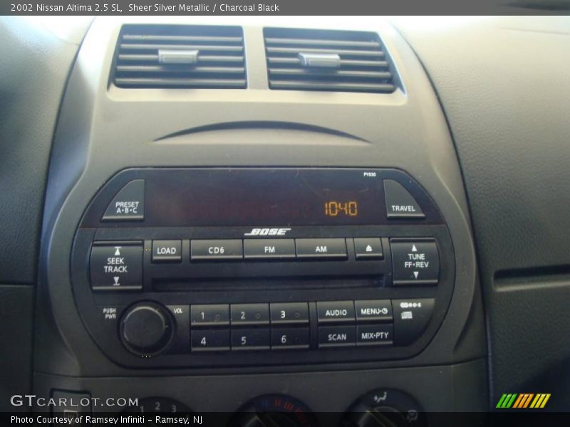 Sheer Silver Metallic / Charcoal Black 2002 Nissan Altima 2.5 SL