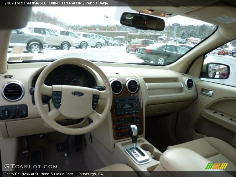 Dune Pearl Metallic / Pebble Beige 2007 Ford Freestyle SEL