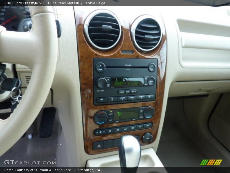 Dune Pearl Metallic / Pebble Beige 2007 Ford Freestyle SEL
