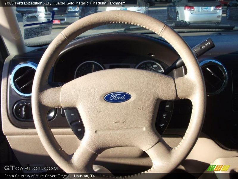 Pueblo Gold Metallic / Medium Parchment 2005 Ford Expedition XLT