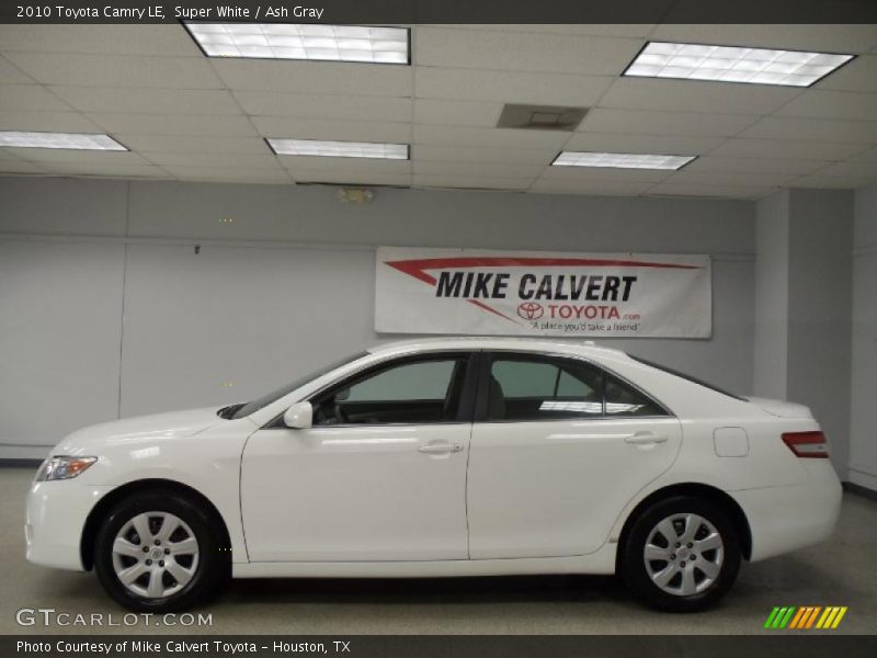 Super White / Ash Gray 2010 Toyota Camry LE