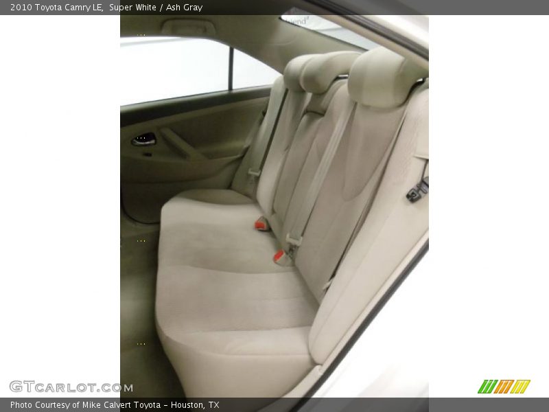 Super White / Ash Gray 2010 Toyota Camry LE