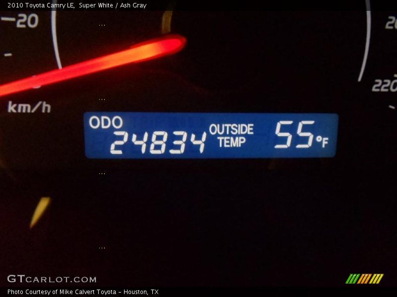 Super White / Ash Gray 2010 Toyota Camry LE