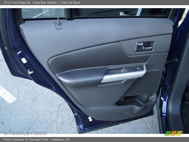 Door Panel of 2011 Edge SE