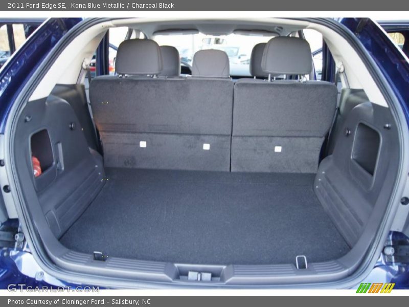  2011 Edge SE Trunk