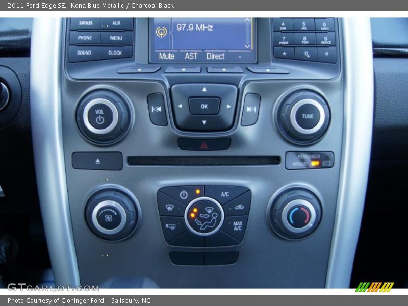Controls of 2011 Edge SE