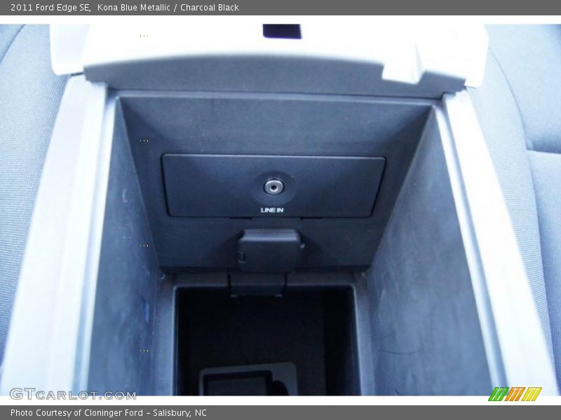 Kona Blue Metallic / Charcoal Black 2011 Ford Edge SE