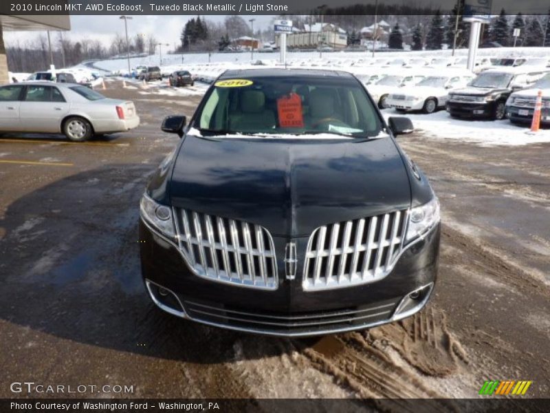 Tuxedo Black Metallic / Light Stone 2010 Lincoln MKT AWD EcoBoost