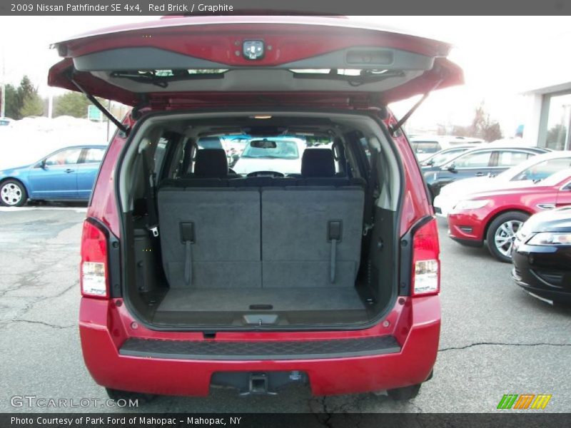 Red Brick / Graphite 2009 Nissan Pathfinder SE 4x4