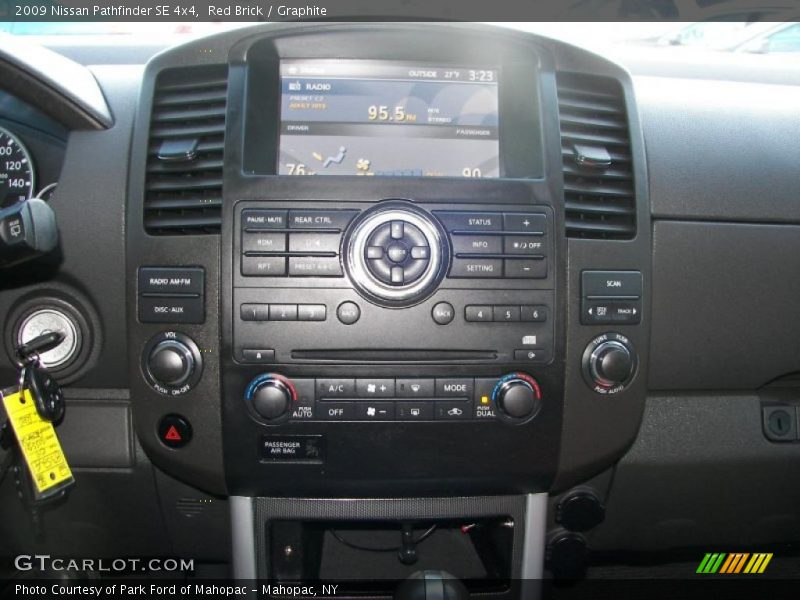 Red Brick / Graphite 2009 Nissan Pathfinder SE 4x4